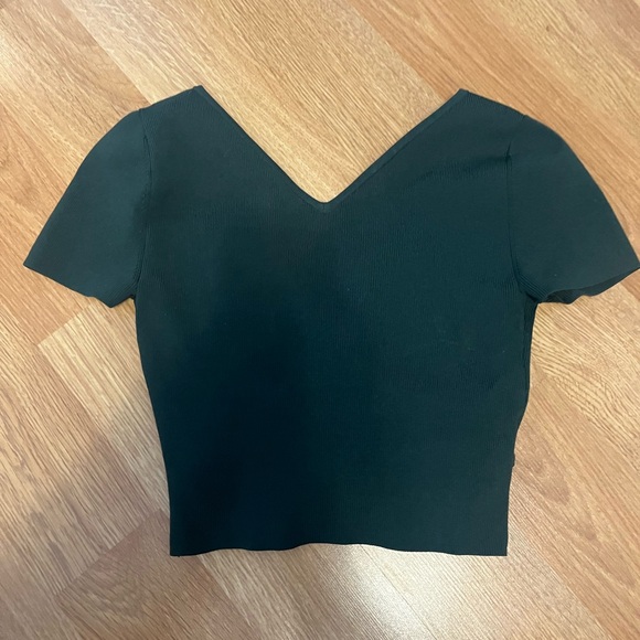 Elegant Dark Green Scupt Knit Wrap Top - Picture 3 of 4